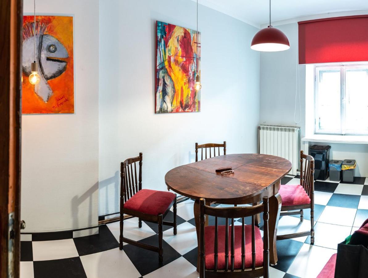 Apartament Cafe Belg *